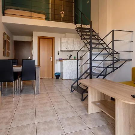 Elia Mini E7 Apartamento Larissa